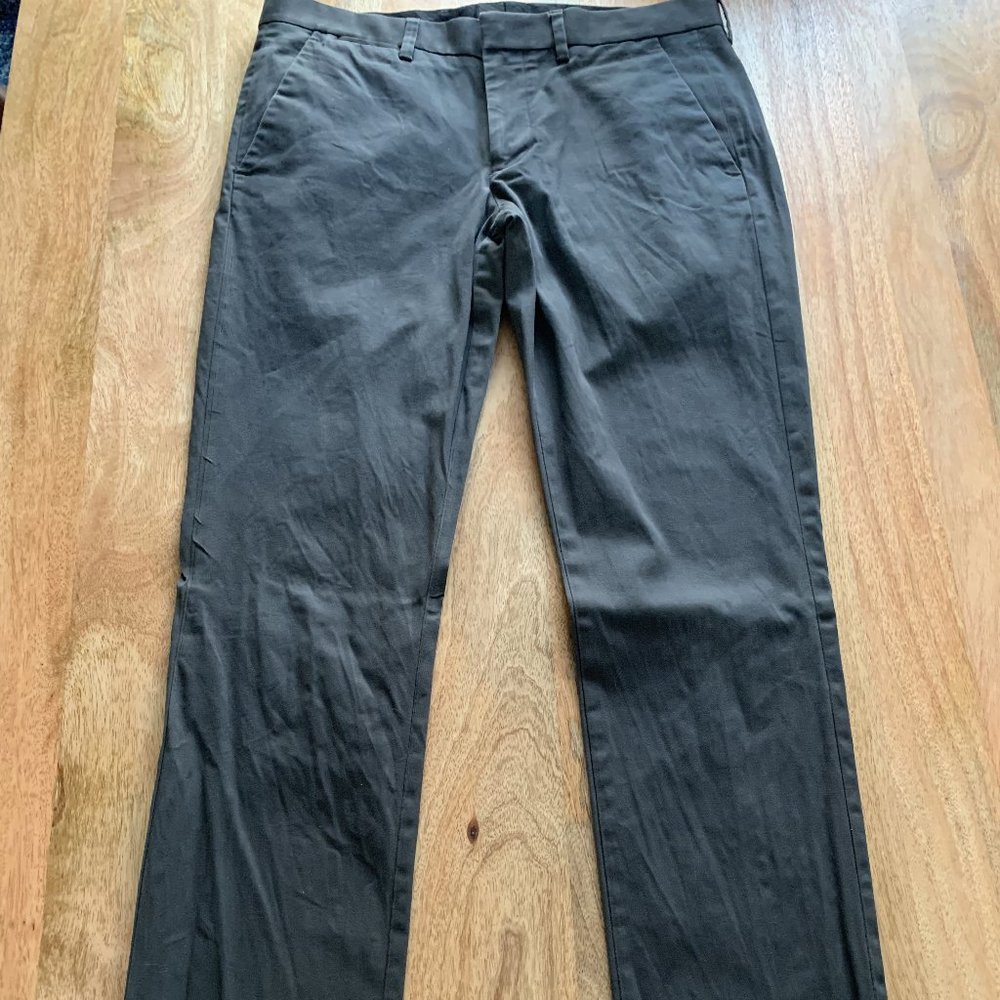 Express Innovator Gray Chinos